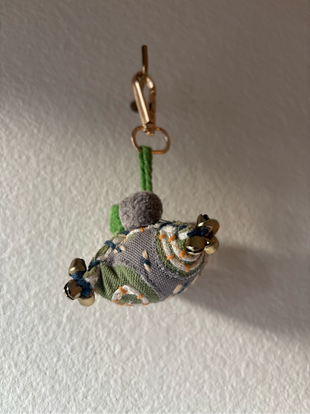 Colorful Jingle Keychain - Picture 1 of 2